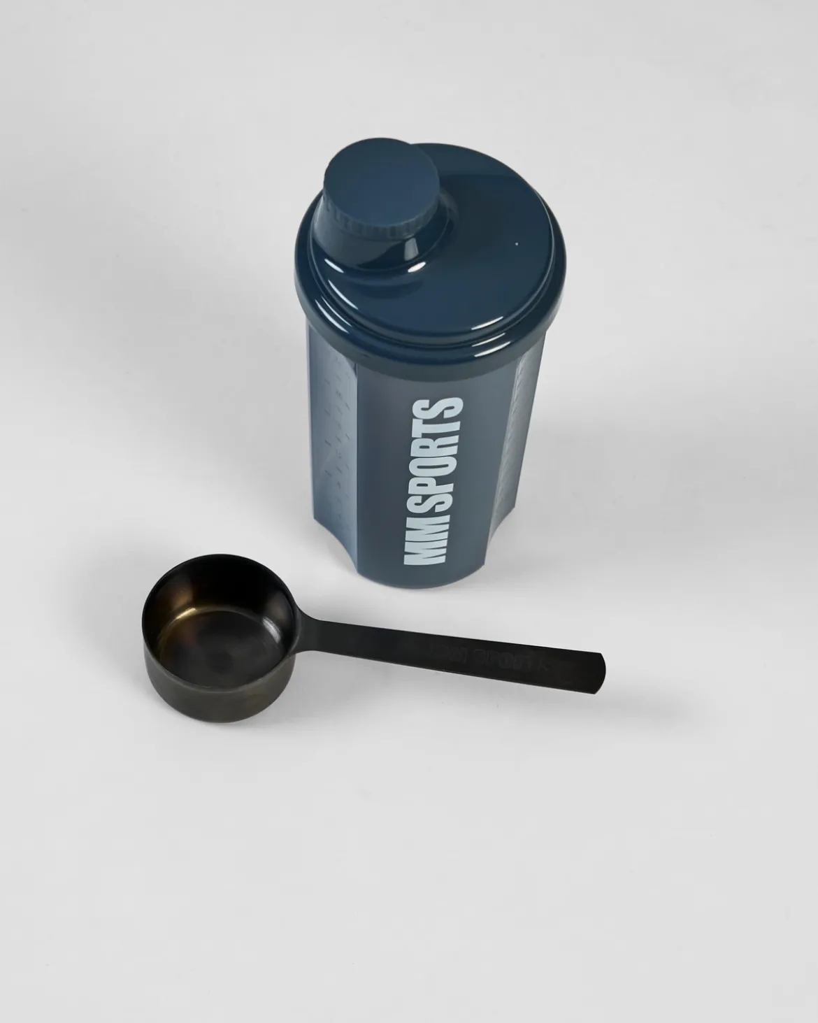 Måttskopa Metall 18 cm, 100 ml